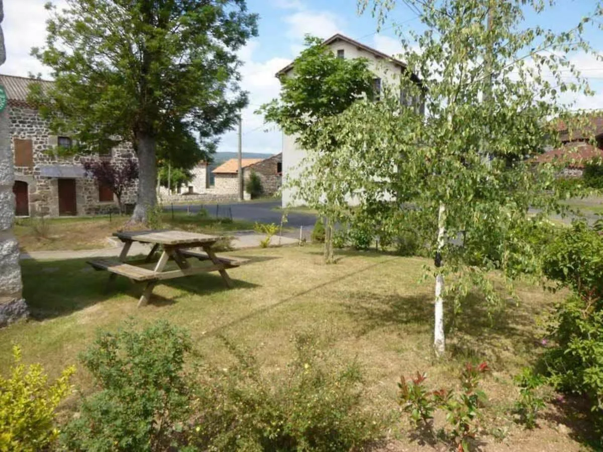 Gite Independant 4 Pers. A Rauret Avec Cour, Proche Gorges De L'Allier, Parking Prive, Animations. - Fr-1-582-193 0*,  France