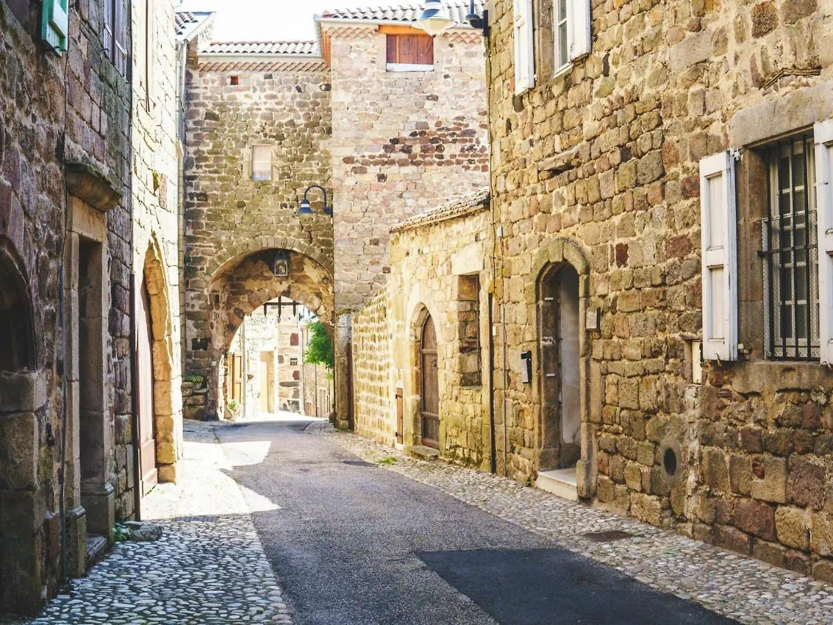 Gite Independant 4 Pers. A Rauret Avec Cour, Proche Gorges De L'Allier, Parking Prive, Animations. - Fr-1-582-193 0*,